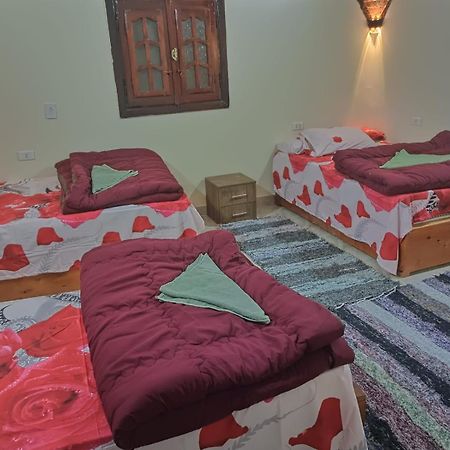 Готель Badry Sahara Camp Bawiti Екстер'єр фото
