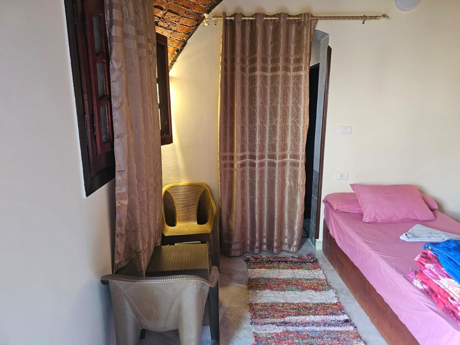 Готель Badry Sahara Camp Bawiti Екстер'єр фото