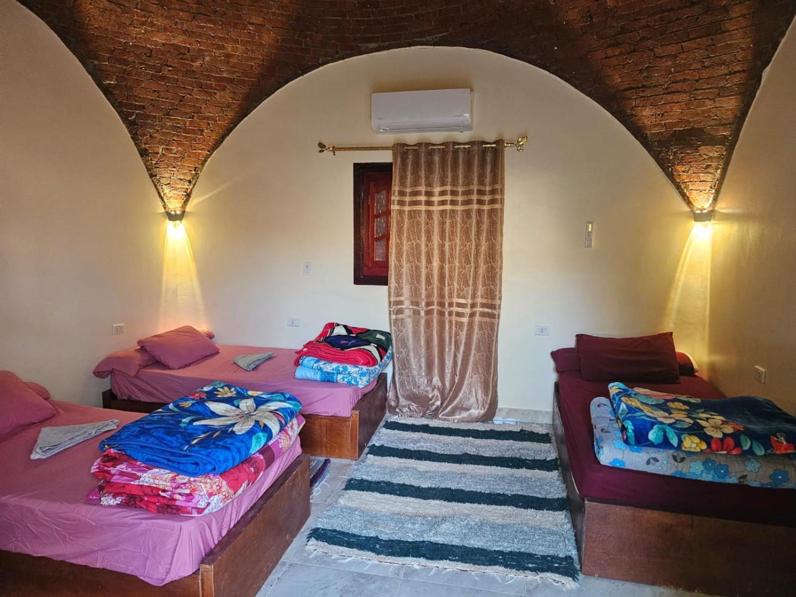 Готель Badry Sahara Camp Bawiti Екстер'єр фото