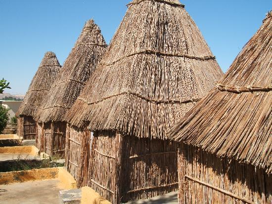 Готель Badry Sahara Camp Bawiti Номер фото